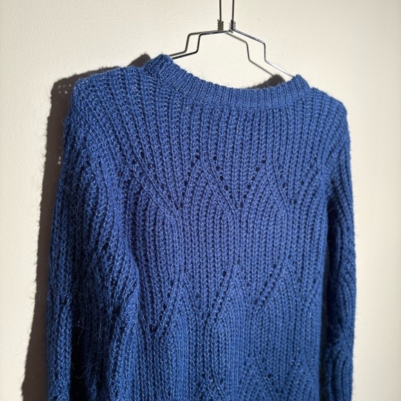 Abercrombie & Fitch Wool Blend Blue Knit Sweater - Picture 6 of 6